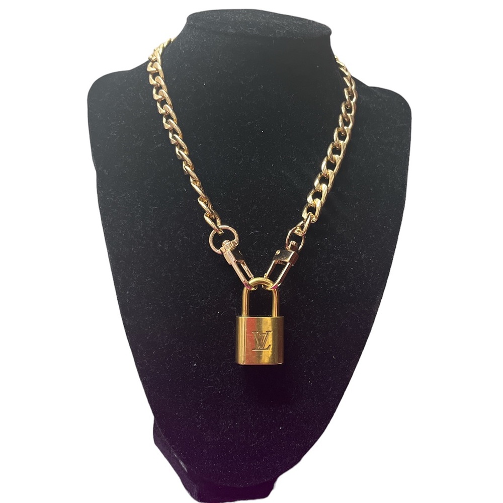 #304 Louis Vuitton Lock Necklace